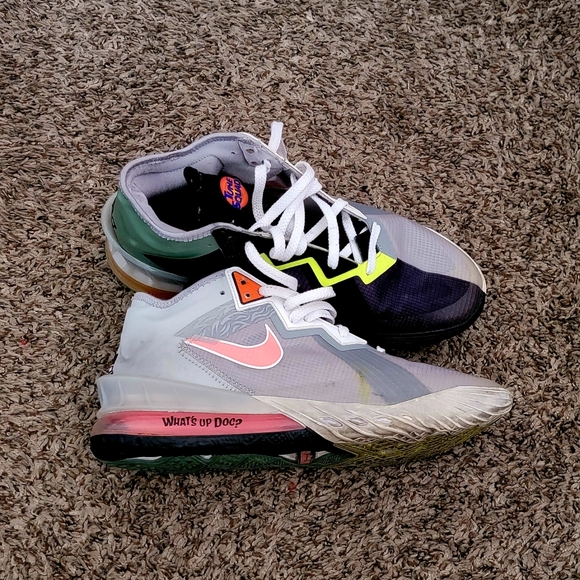 Nike Lebron 18 low Space Jam Bugs and Marvin sneakers - Picture 6 of 8